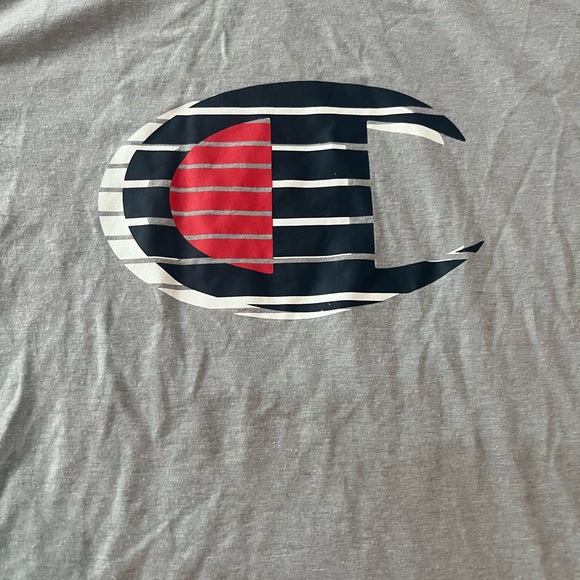 Like new  Size 2XL Champion T-shirt - Picture 3 of 7